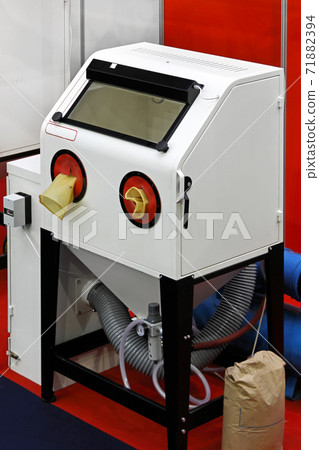 Sand blasting cabinet 71882394