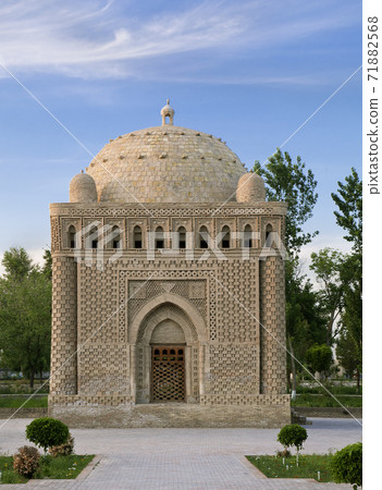 Ismail Samanid Mausoleum in Bukhara, Uzbekistan Ismail Samanid Mausoleum in Bukhara, Uzbekistan 71882568