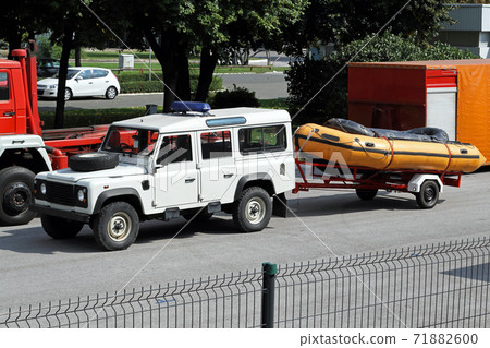 Rescue boat 71882600
