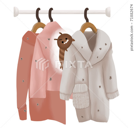 Closet worm-eaten skin beetle winter clothes Closet worm-eaten skin beetle winter clothes 71882674