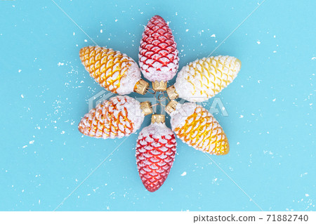 Christmas toys cones. 71882740