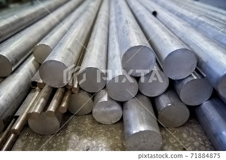Aluminium rods pile. 71884875