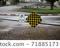 North American road end sign 71885173
