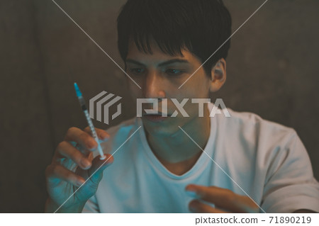 可注射藥物 71890219