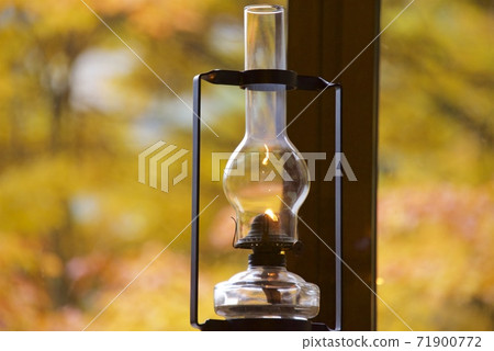 Image of oil lantern and autumn leaves (Watari Onsen) 71900772