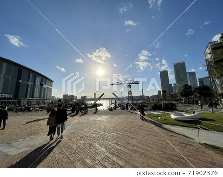 下午的城市 下午的城市 71902376