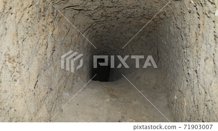 洞穴 71903007