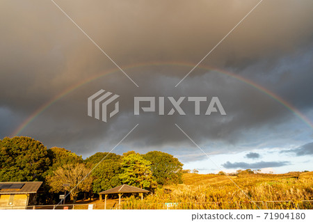 Rainbow and Akiyoshidai Rainbow and Akiyoshidai 71904180