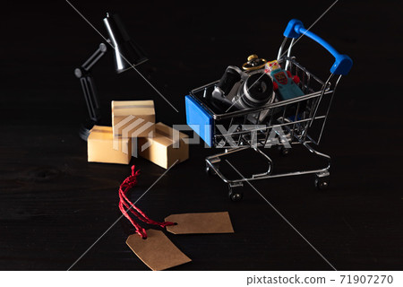 Shopping image Shopping image 71907270
