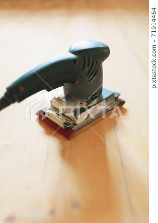 wooden floor sanding with flat sander tool wooden floor sanding with flat sander tool 71914464