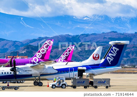 Airport scenery Image of a parked airplane Natori City, Miyagi Prefecture Airport scenery Image of a parked airplane Natori City, Miyagi Prefecture 71914644