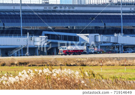 宮城縣名取市機場加油車(更少)的景色 宮城縣名取市機場加油車(更少)的景色 71914649