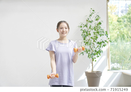 Women who train muscle 71915249