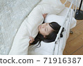 Girl sleeping 71916387