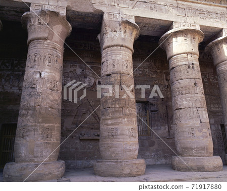 Medinet Habu Flowering Papyrus Pillar Medinet Habu Flowering Papyrus Pillar 71917880