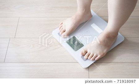 一個規模的女人 71918097