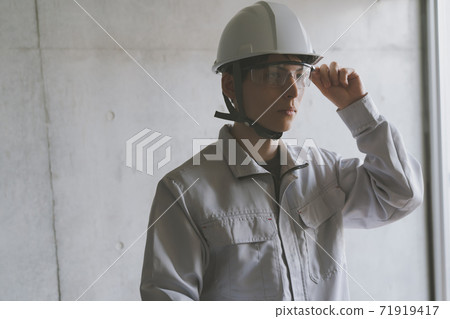 Protective glasses and helmet 71919417