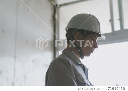 Concrete contractor Concrete contractor 71919430