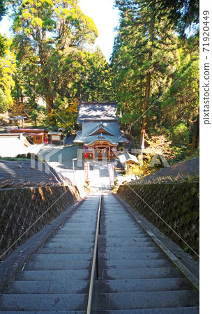 Japan's Three Great Downhill Miya, Kusakabeyoshimi Shrine, Kumamoto Prefecture Japan's Three Great Downhill Miya, Kusakabeyoshimi Shrine, Kumamoto Prefecture 71920449