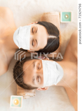 couple in masks at aromatherapy at spa session couple in masks at aromatherapy at spa session 71924798