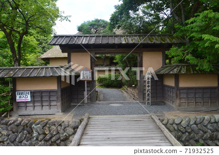 片倉家族的武士住宅的“門”(宮城縣白石城城/白石市) 片倉家族的武士住宅的“門”(宮城縣白石城城/白石市) 71932525