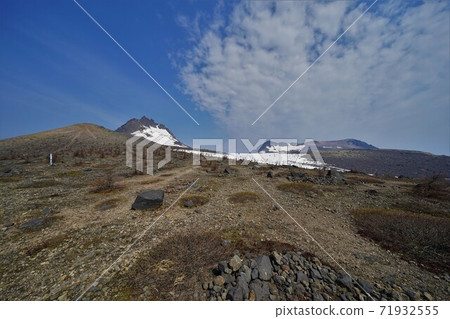 北海道小岳岳的後方 北海道小岳岳的後方 71932555