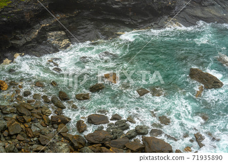Beach below Tintagel Castle perfect to explore the rock pools when the tide is out 71935890