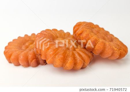 Medicinal confectionery Medicinal confectionery 71940572
