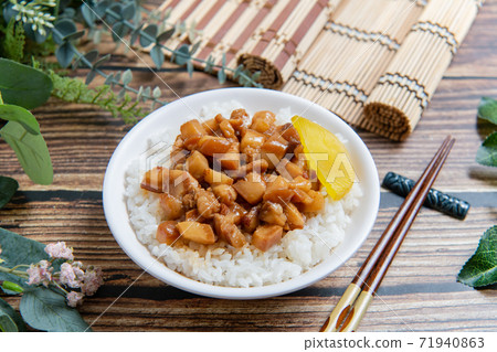 中國肉飯，簡單的背景，情緒，台灣小攤，台灣美食，肉 71940863