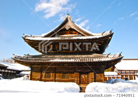 琉龍寺的“佛堂”(側面)(富山縣高岡市關本町35) 琉龍寺的“佛堂”(側面)(富山縣高岡市關本町35) 71940951