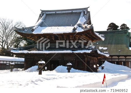 琉龍寺（富山縣高岡市關本町35）的“佛堂” 71940952