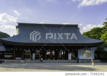 Kashihara Jingu Shrine Outer Hall, Kashihara City, Nara Prefecture 71942241