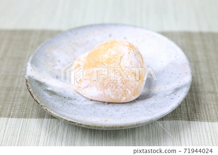 夏天美味的橙色大福 71944024