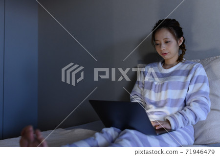 女人的生活 71946479