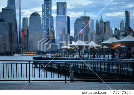 New York skyscrapers against a sky. USA 71947593
