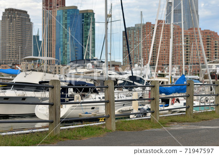 A view from the harbor, New York 71947597