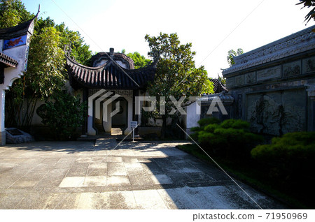 Scenery of Naha Fukushuen 71950969