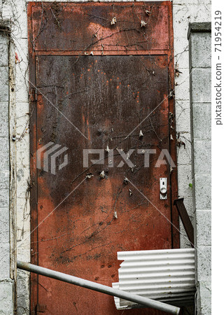 Rusted iron doors and walls Rusted iron doors and walls 71954219