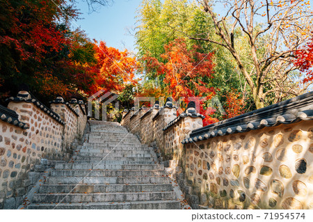 Autumn of Beomeosa temple in Busan, Korea Autumn of Beomeosa temple in Busan, Korea 71954574