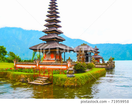 Pura Ulan Danu Beratan Water Temple in Bali Pura Ulan Danu Beratan Water Temple in Bali 71959958