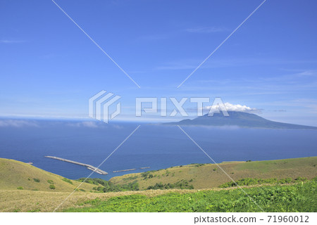 View from Momoiwa Observatory, Rebun Island, Hokkaido View from Momoiwa Observatory, Rebun Island, Hokkaido 71960012