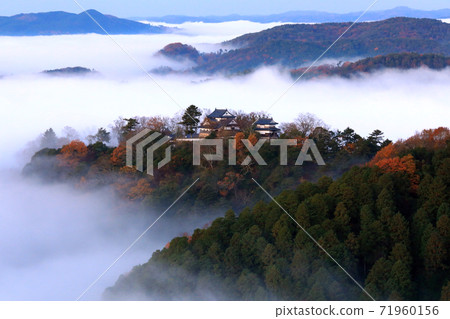 山城在天空5456 山城在天空5456 71960156