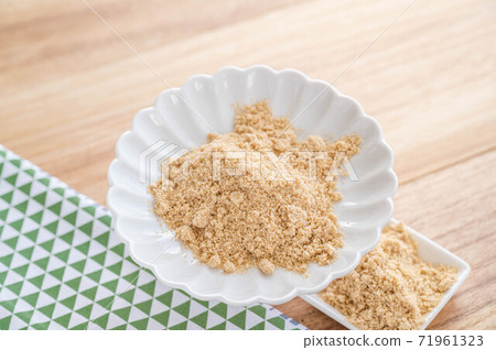 Rice bran Rice bran 71961323