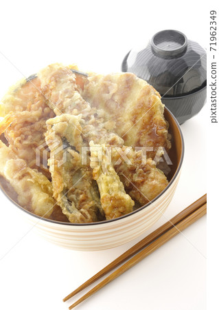 A set of hot tendon and miso soup with many ingredients such as shrimp, pumpkin and sweet potato (white background) A set of hot tendon and miso soup with many ingredients such as shrimp, pumpkin and sweet potato (white background) 71962349