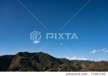 假日索具坡道停車區 71963708