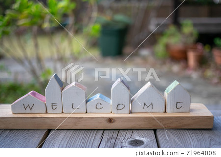 Welcome message for a small house Welcome message for a small house 71964008