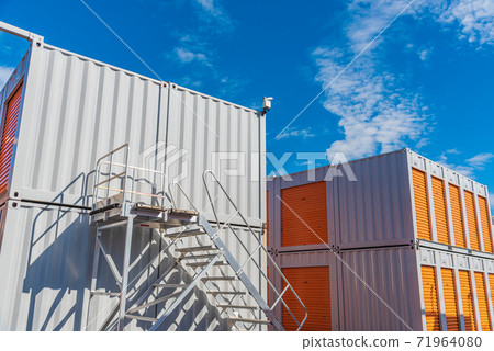 Container room 71964080