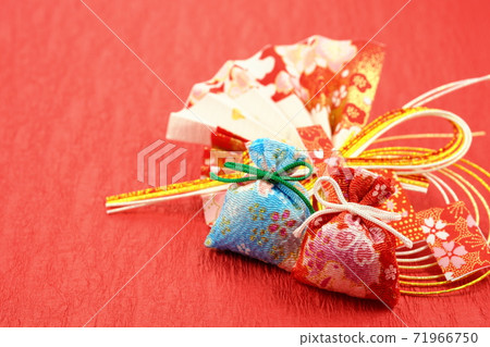 Japanese-style image accessories, sachets and mizuhiki 71966750