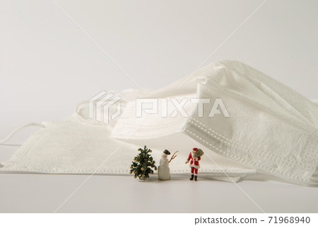 Mask and Christmas miniature figure New Corona Christmas image 71968940