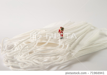 Mask and Christmas miniature figure New Corona Christmas image 71968941